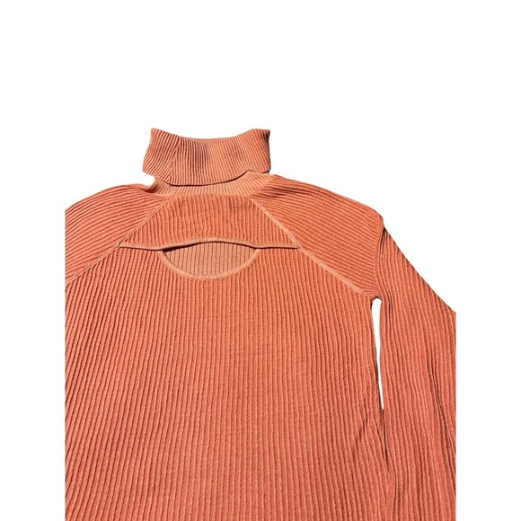abercrombie fitch Turtleneck Soft Ribbed Sweater Cut Out Back Size small Coral - Picture 9 of 10
